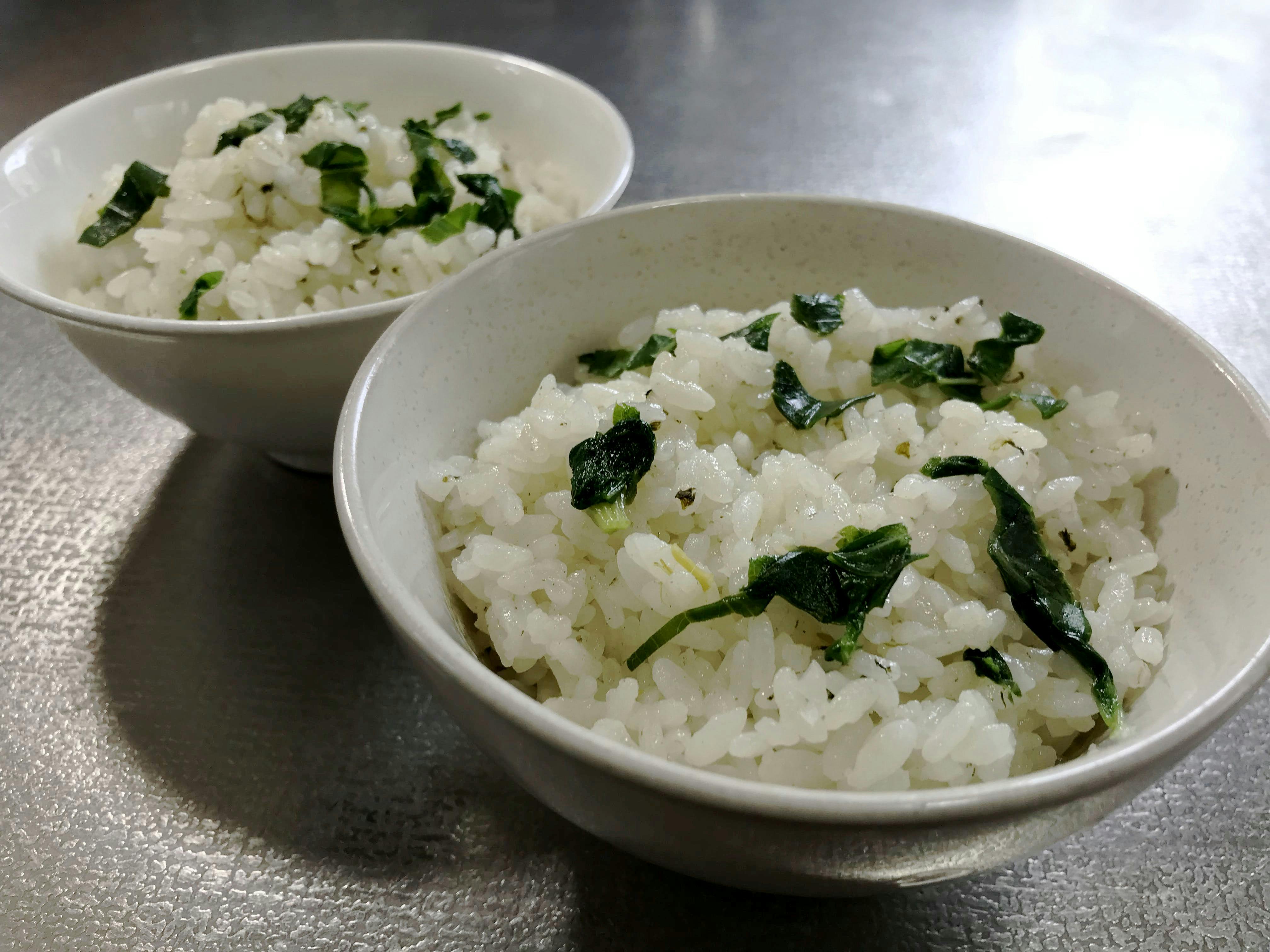 東京都・伊豆諸島の伝統野菜を使用した初のアシタバご飯と多目的梱包箱の商品化 - CAMPFIRE (キャンプファイヤー)