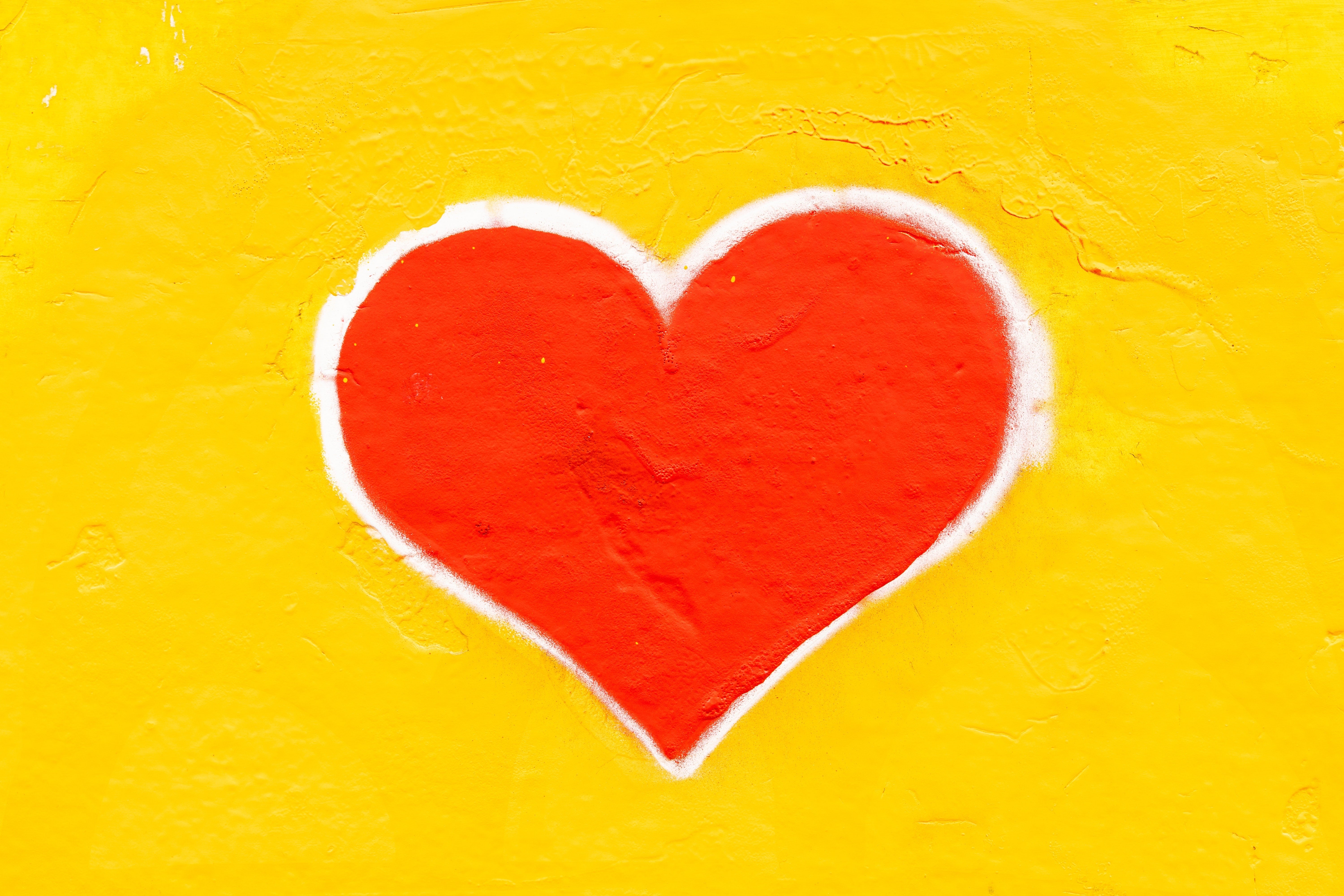 https://images.unsplash.com/photo-1571172964276-91faaa704e1f?ixlib=rb-1.2.1&q=80&cs=tinysrgb&fm=jpg&crop=entropy