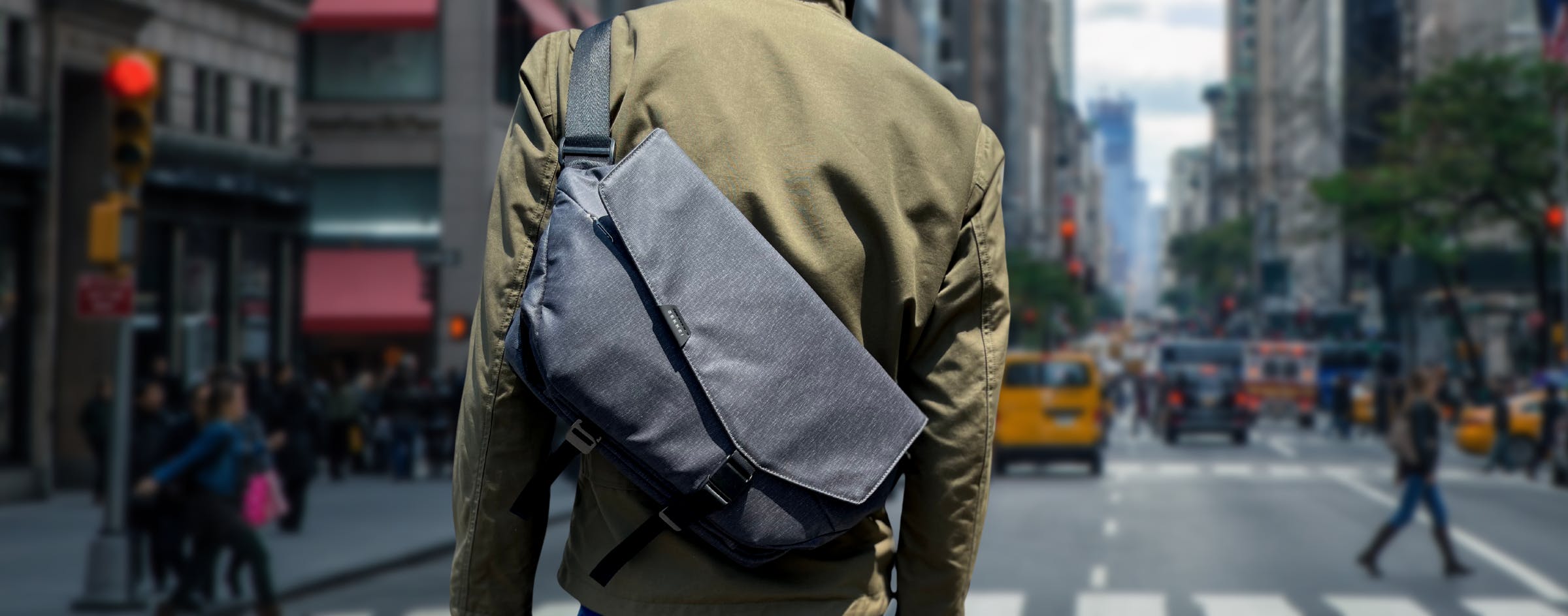 拡張できるスリングバッグ SEKKEI ビジネスからカジュアルまで幅広い