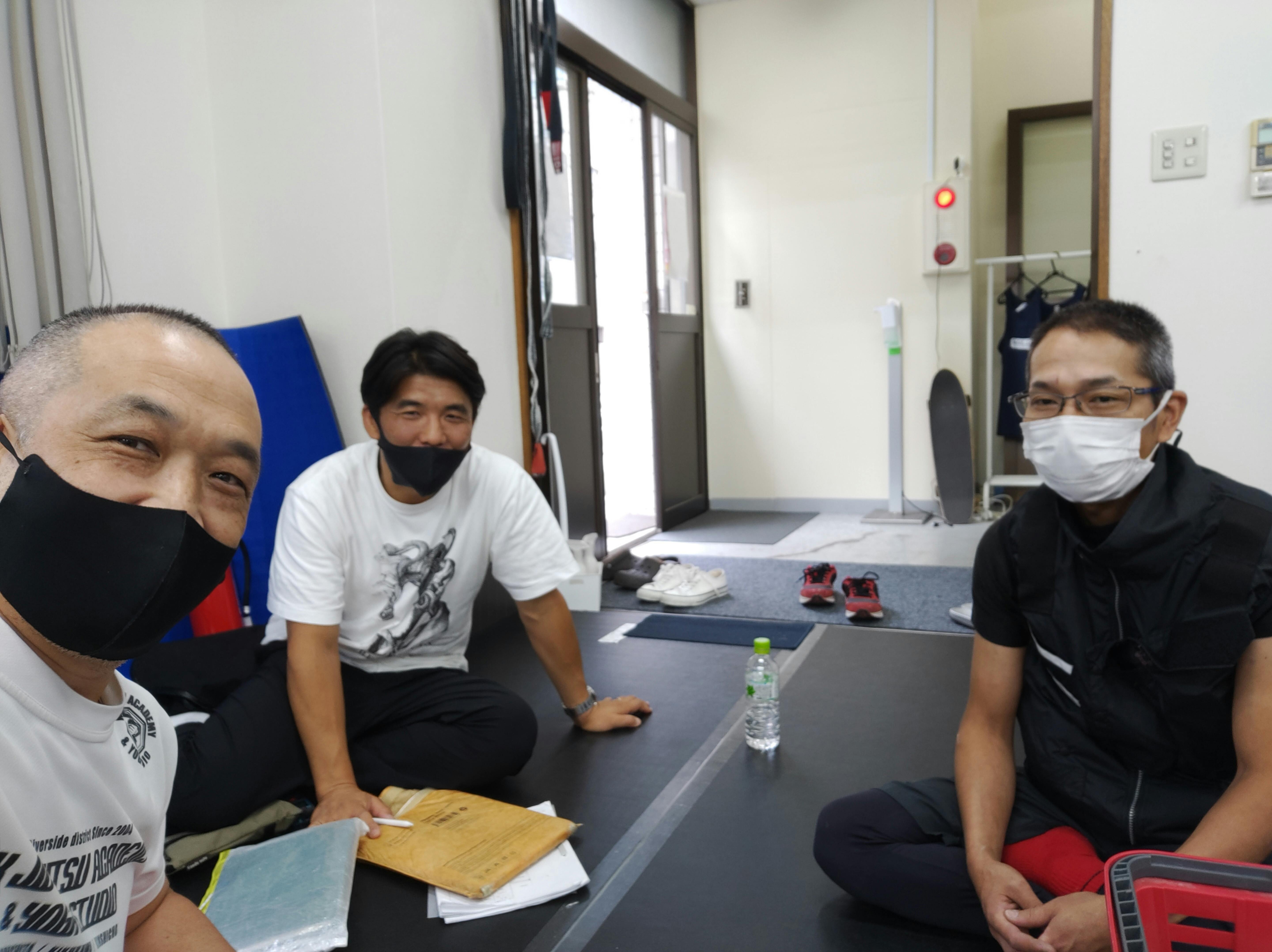 これがシン・マックス柔術アカデミーの最終段階、ホイス・グレイシー柔術アカデミー東京設立プロジェクトチーム初の顔合わせの