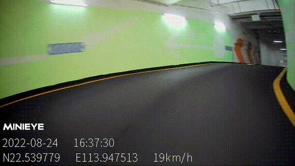 交通事故ゼロを目指す！AI衝突予防車載ガジェット「MINIEYE-4KPro
