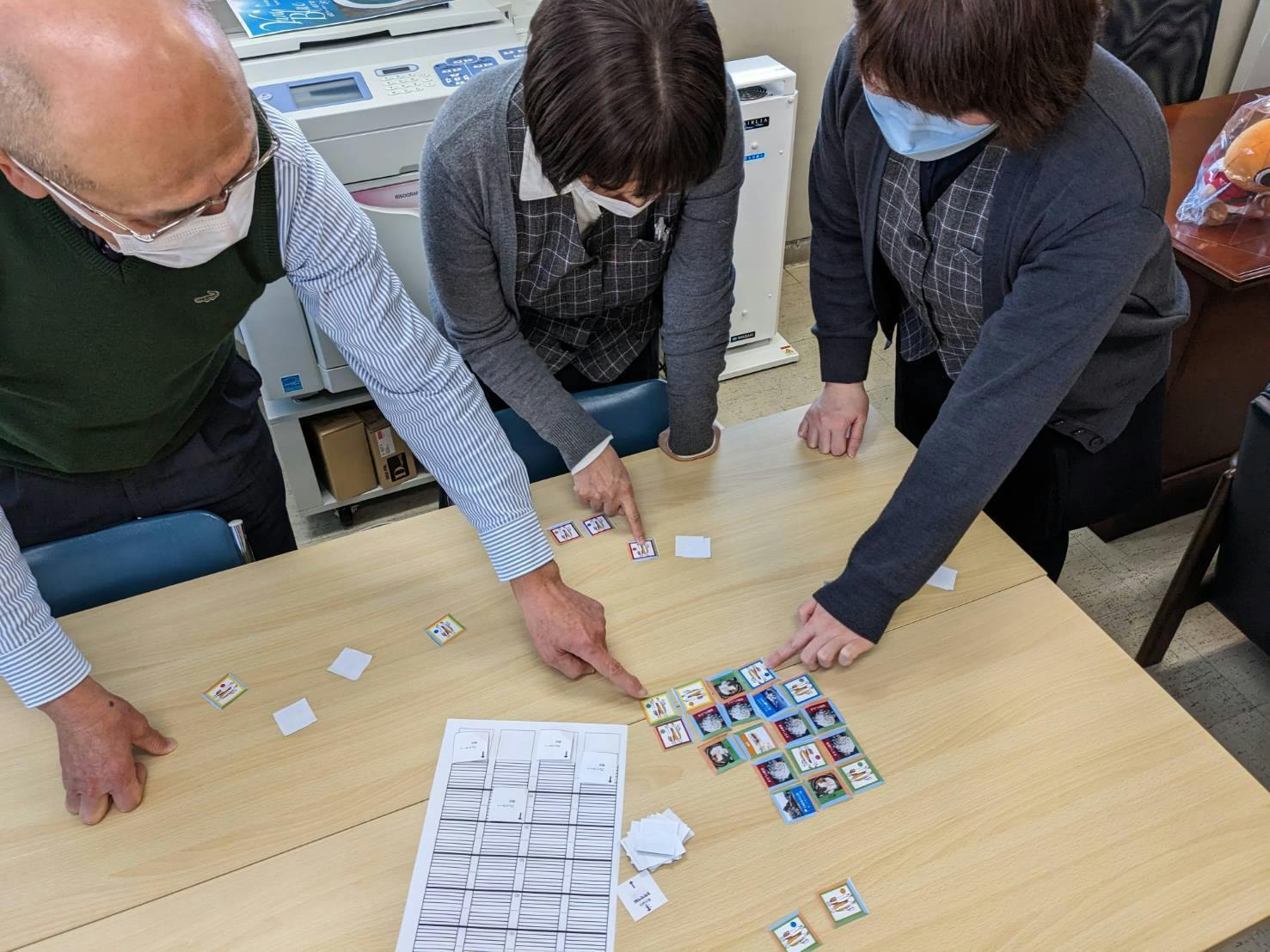 日本屈指のエーゲ海の町【和歌山県由良町】を紹介するボードゲームを