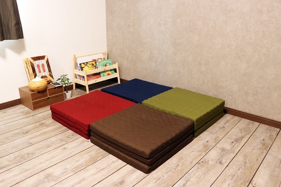 3秒で寝れる 手軽さを追求した携帯マット Tokuriートクリ Campfire キャンプファイヤー 3秒で寝れる 手軽さを追求した携帯マット Tokuriートクリ Campfire キャンプファイヤー