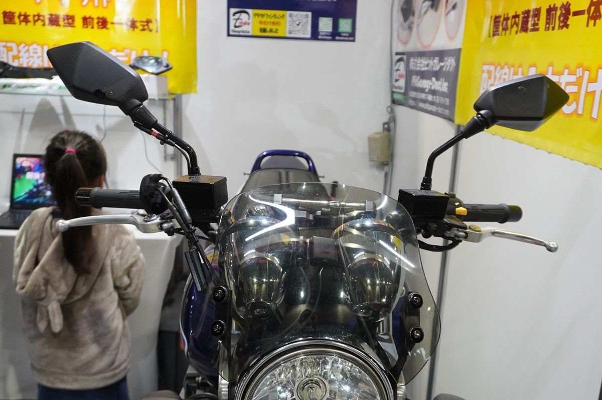 D-ride 世界初 特許取得バイク用バックミラー型前後一体式ドライブ