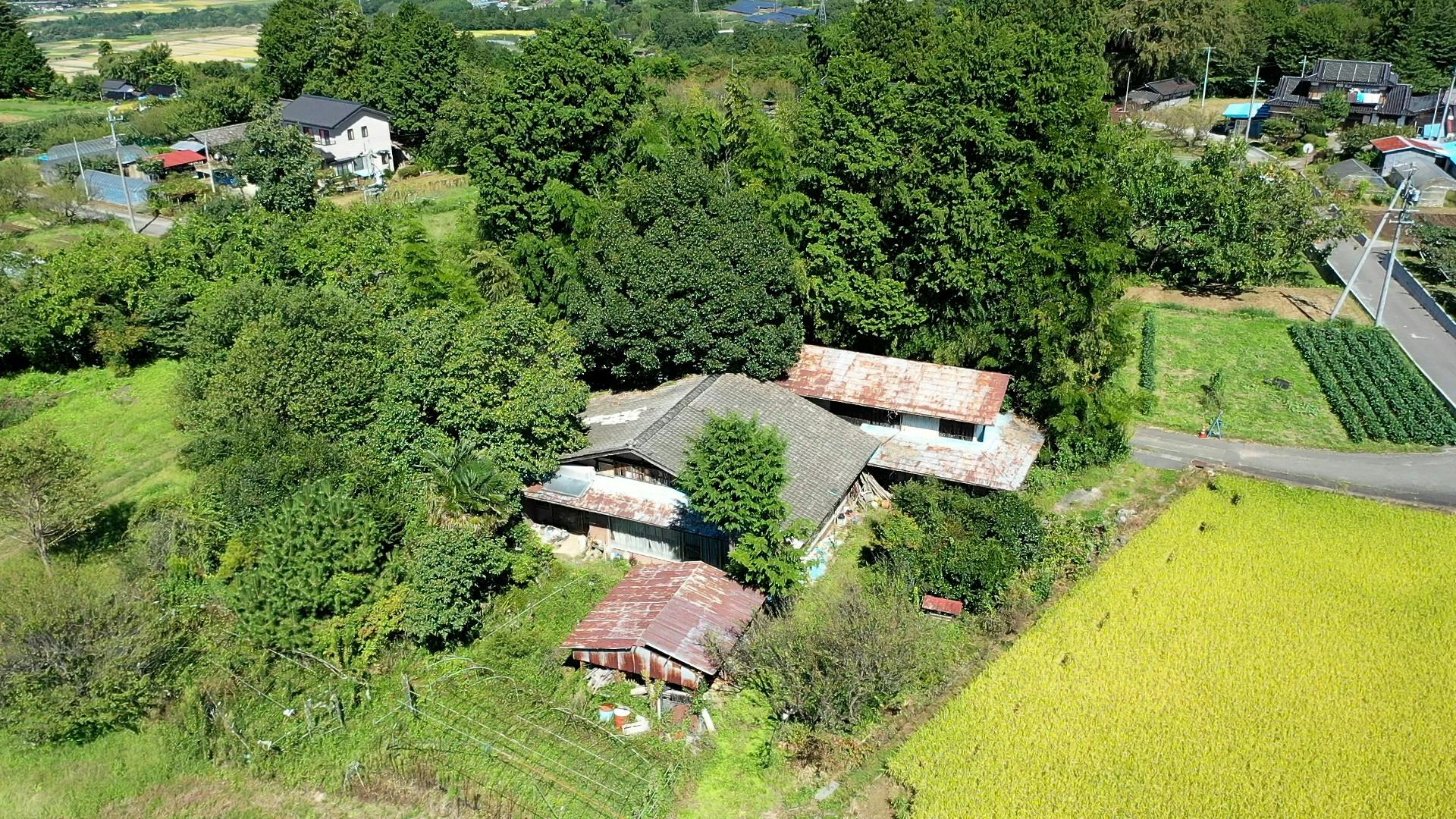 廃屋 ヌード 廃墟になった祖母の家を古民家宿としてオープンさせたい【0から始める廃墟生活】 - CAMPFIRE (キャンプファイヤー)