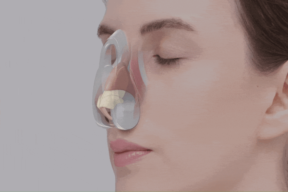 ＜鼻専用美顔器が登場＞理想のEラインへ、鼻が高くなる！？新発想EMSテクノロジー