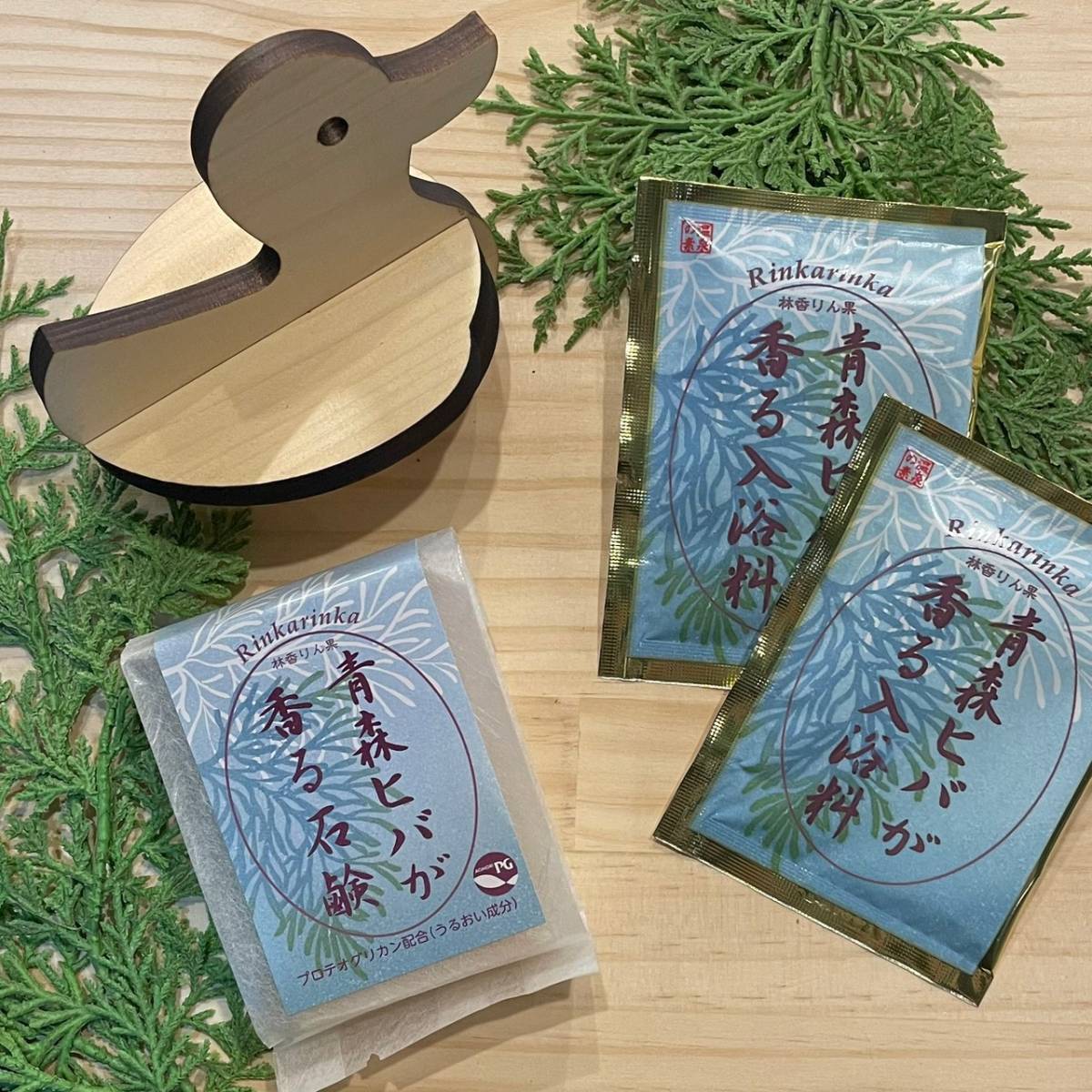 新しい青森の工芸品を〜津軽塗で培った漆の技法を使ってシカ革