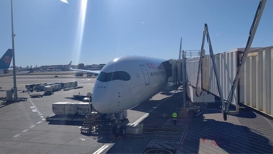 画像に含まれている可能性があるもの:飛行機、空、屋外