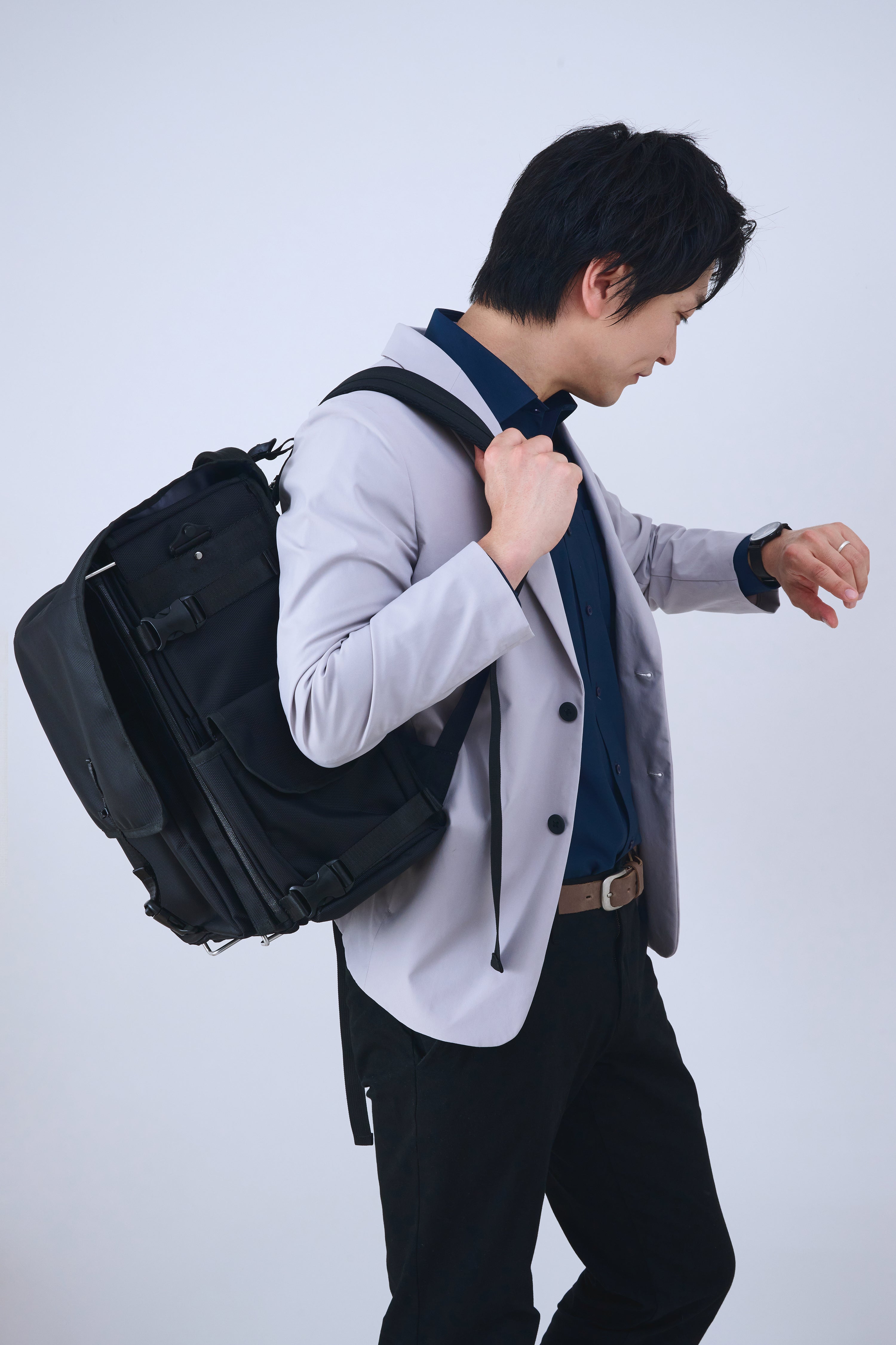 夏コミ冬コミ等即売会対応ビジネスリュック - CAMPFIRE (キャンプ