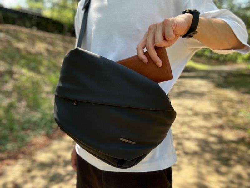 趣味時間を「手ぶらで楽しむ」ためのミニマルバッグ QUICK PACK11