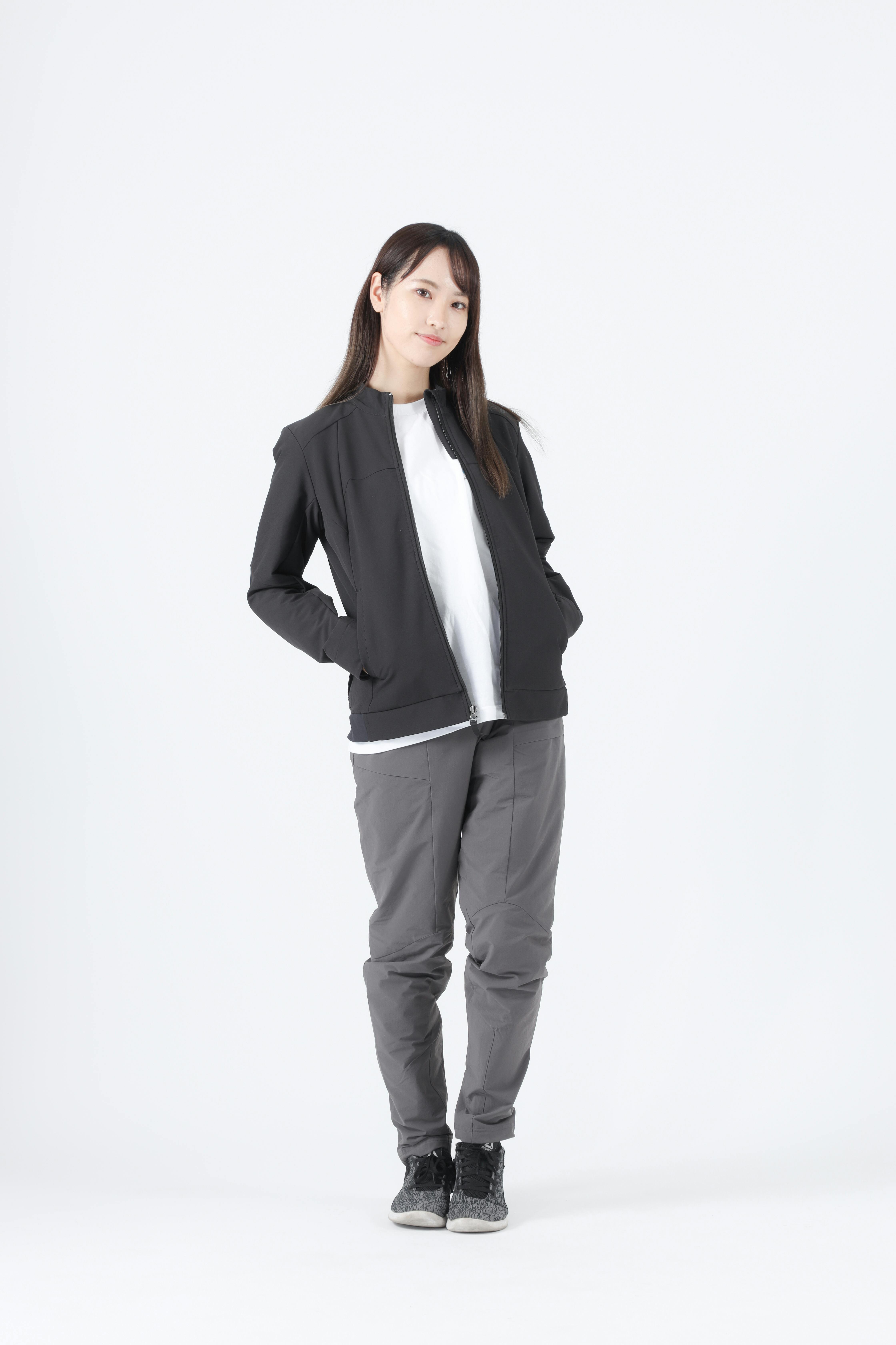 ブランド初、待望のCityコート登場!防寒×軽量ミニマルの ブランド初、待望のCityコート登場!防寒×軽量ミニマルの