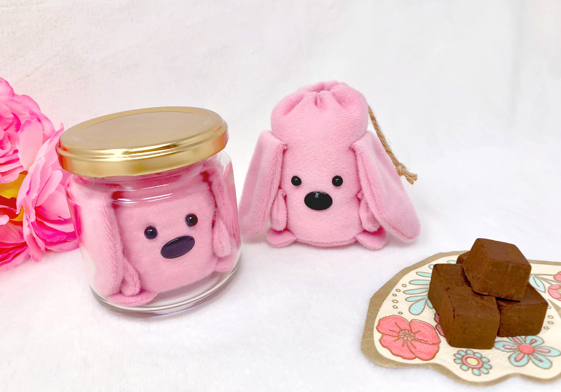 ハンドメイド　chocolateうさぎちゃん　バレンタインの贈り物 バレンタインにピンクうさぎが愛を届けます♡チョコ入りのミニポーチを