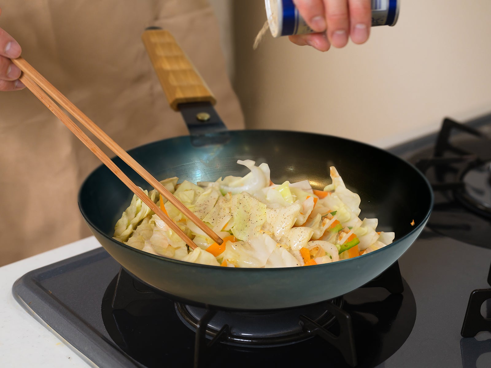 毎日の料理が少し楽しくなる。そんな鉄製のフライパンができました