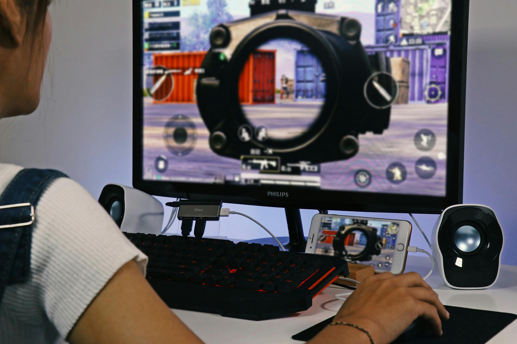 スマホゲームを大画面でプレイ キーボード マウス操作を可能にしたゲーム特化ハブ Campfire キャンプファイヤー スマホゲームを大画面でプレイ キーボード マウス操作を可能にしたゲーム特化ハブ Campfire キャンプファイヤー