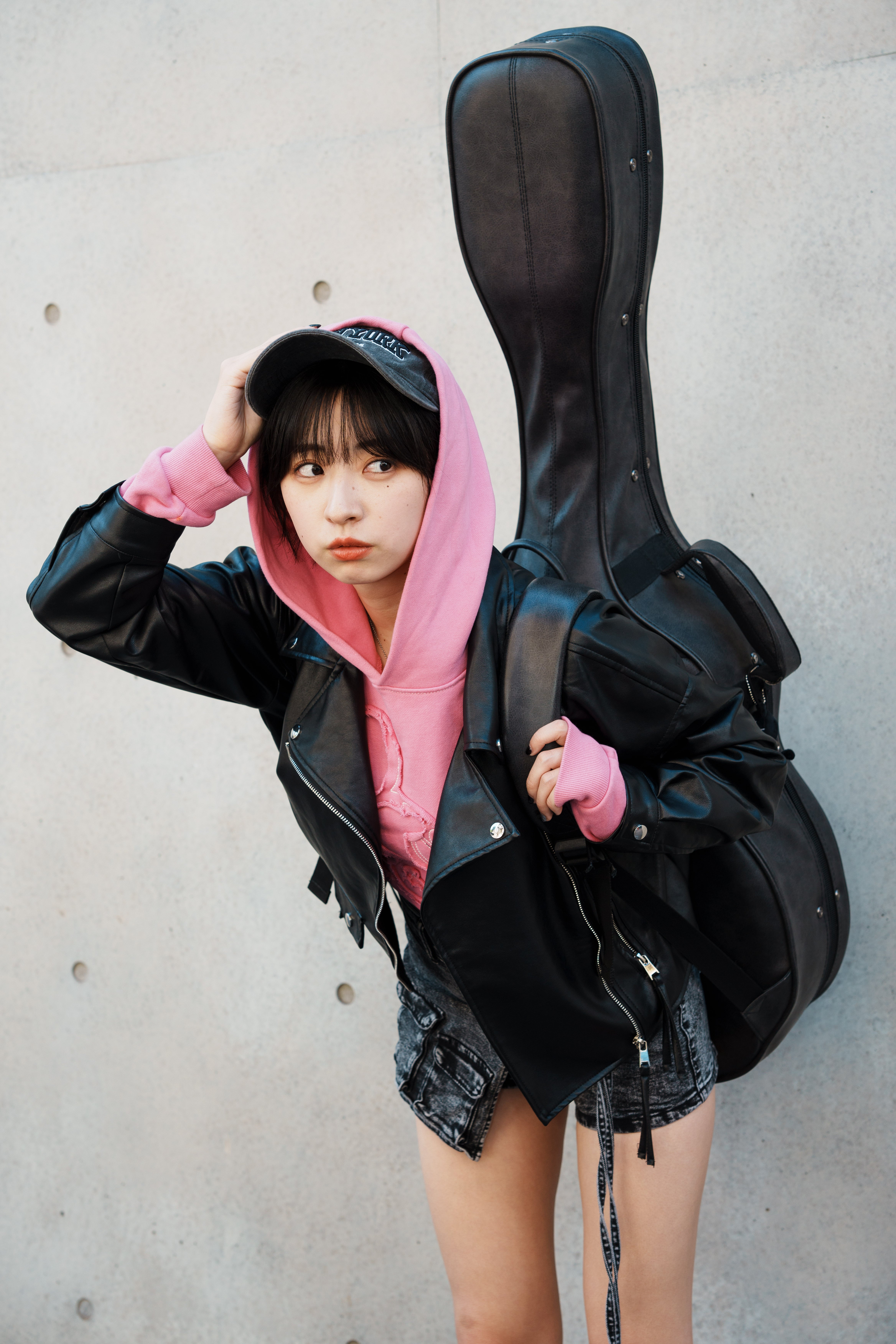 ロック色を強めた音楽活動をスタート！大箱での生誕ライブとアルバム