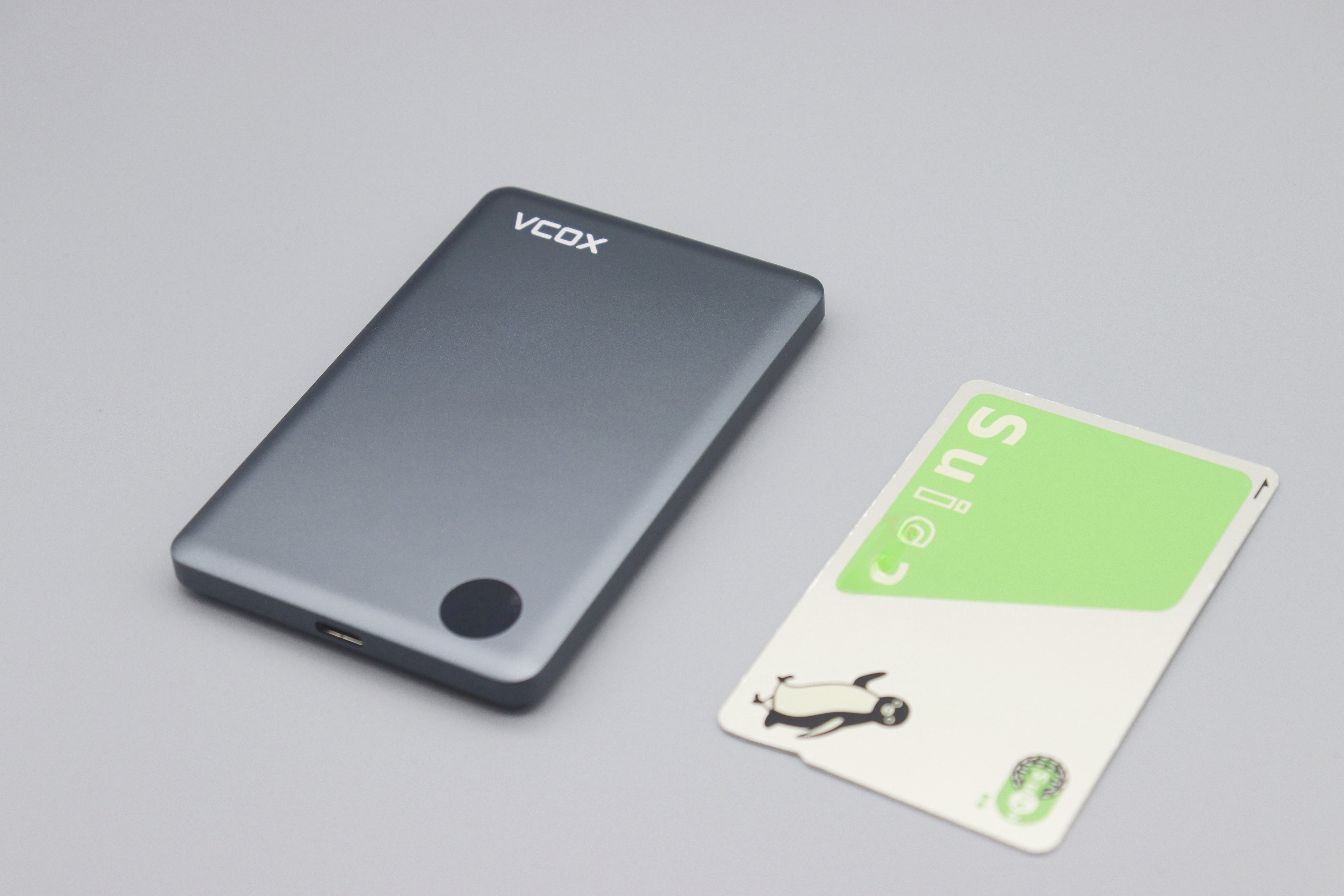 極薄×コンパクト×軽量 マグネット式モバイルバッテリー『 VCOX SLIM 極薄×コンパクト×軽量 マグネット式モバイルバッテリー『 VCOX SLIM