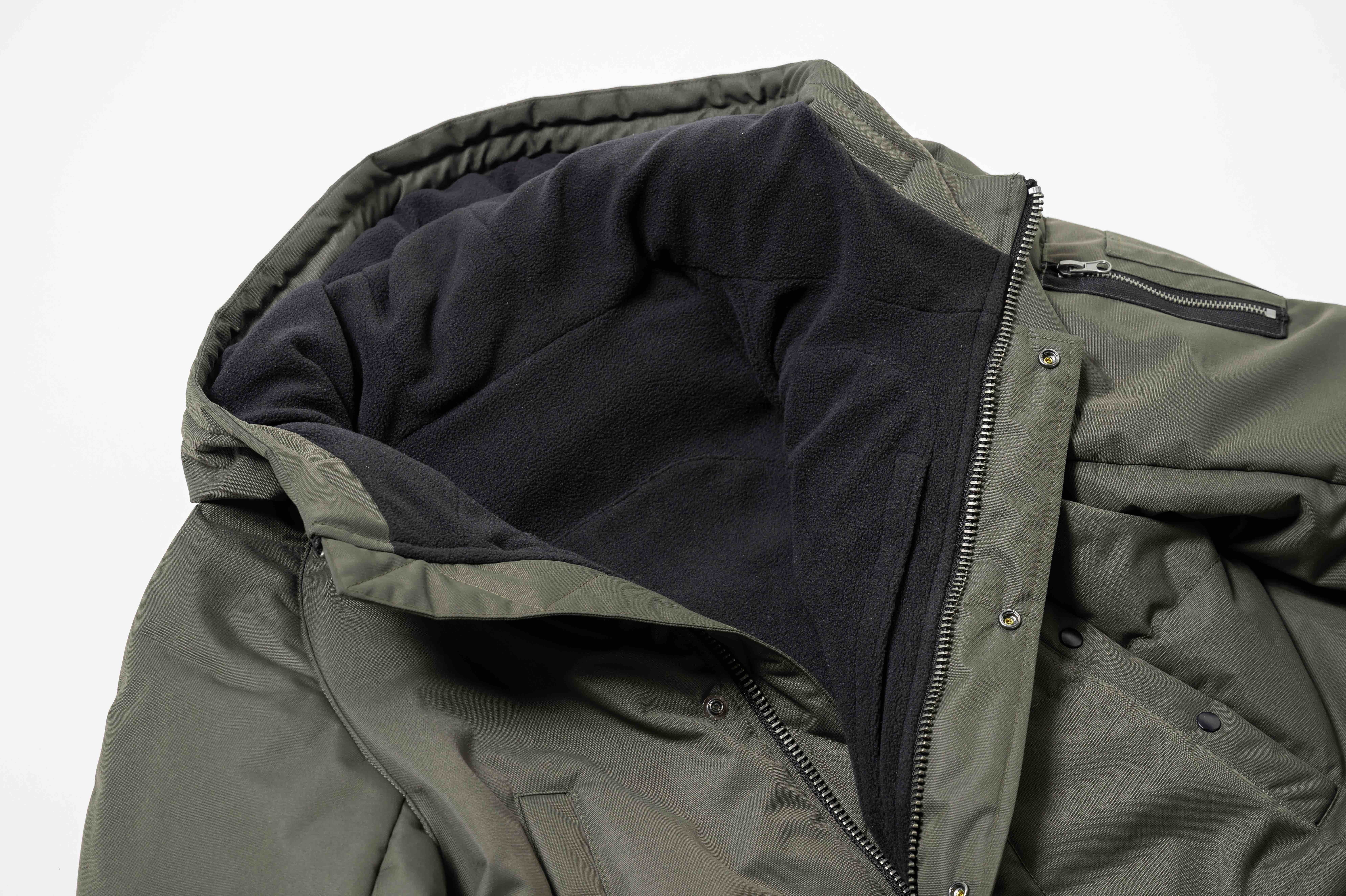 先行予約：Colemanコラボ【着るテント】防風防寒バイク用アウターが