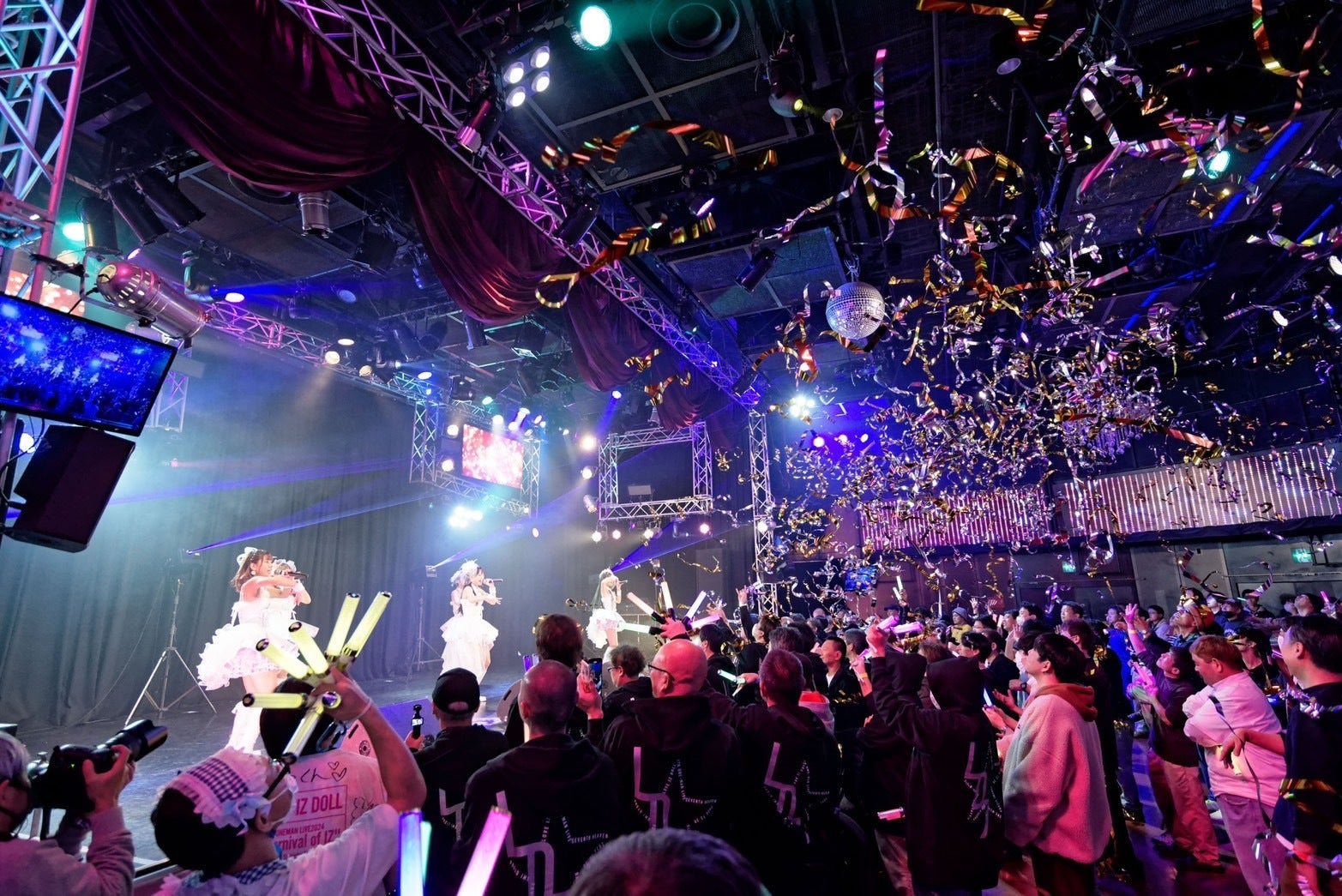 LOVE IZ DOLLの夢！日本武道館公演でライブがやりたい！ - CAMPFIRE