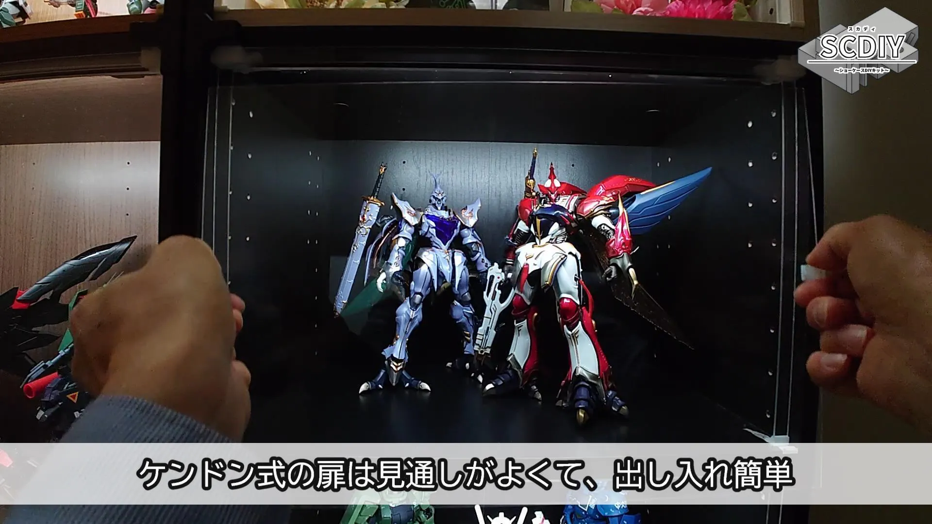 (参考写真)アクリル扉