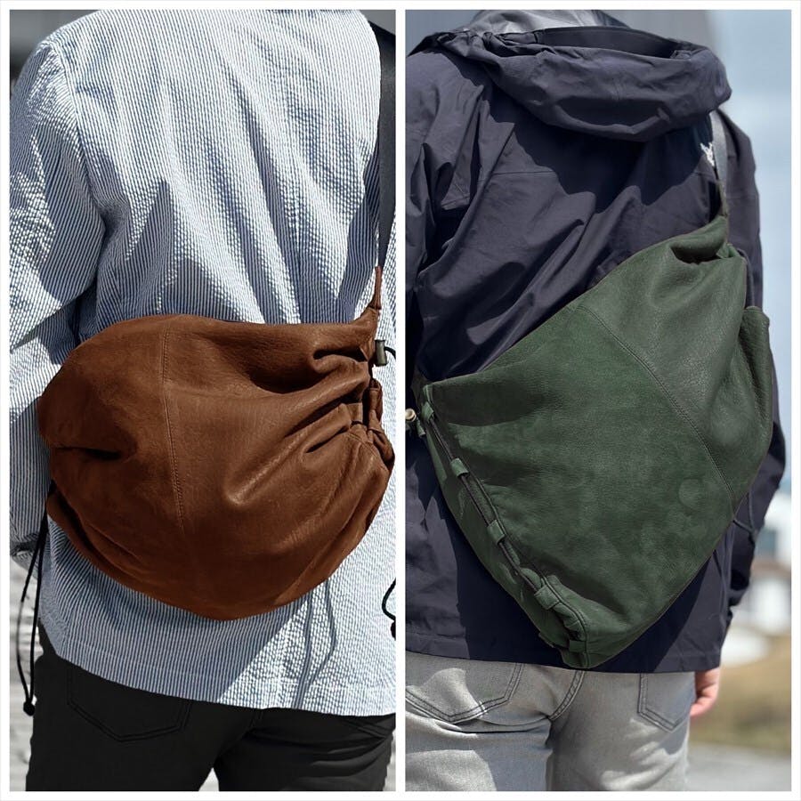 鹿革ショルダーバッグ、キャメルとグリーン