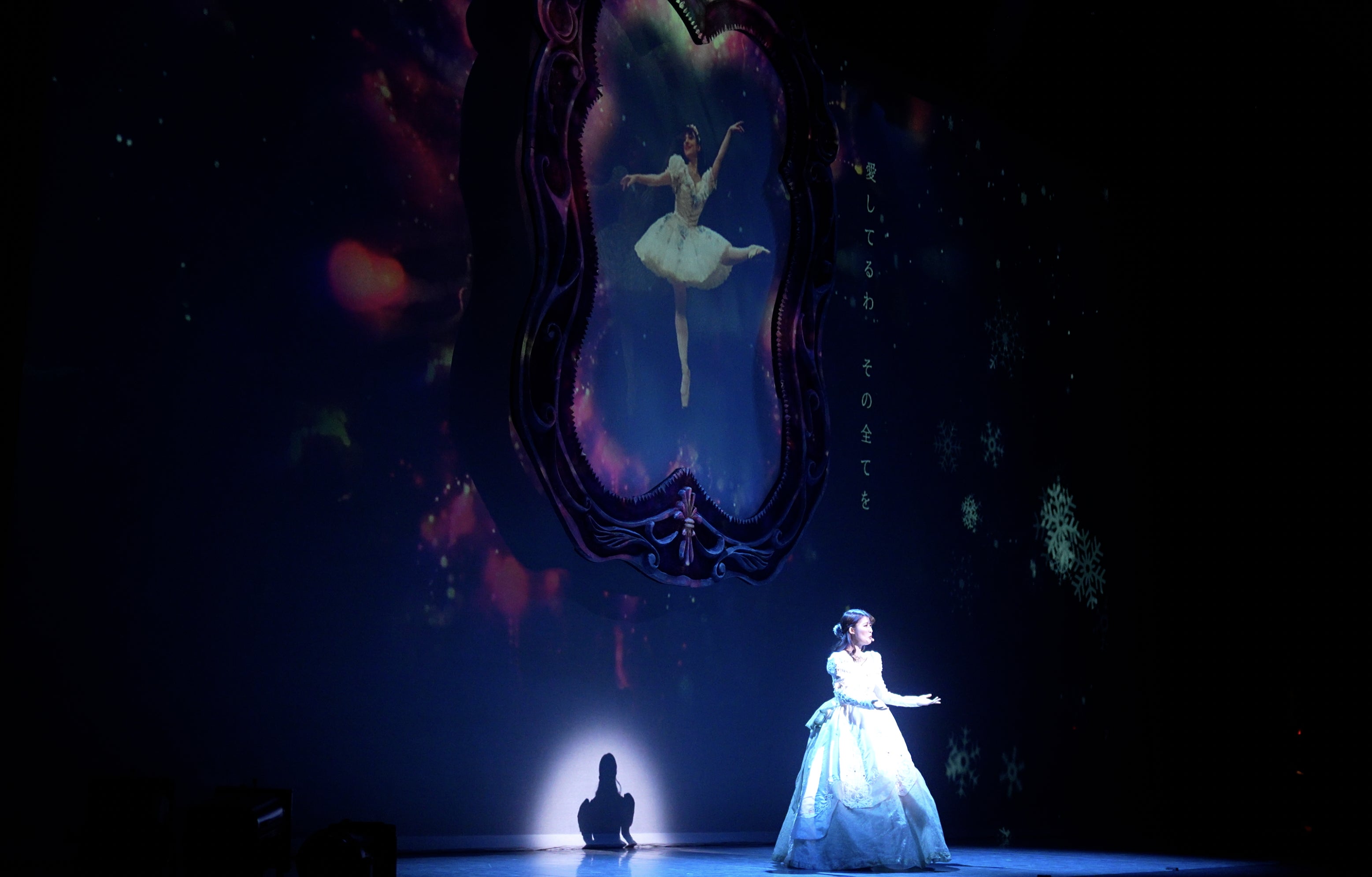 白雪姫公演で制作した鏡の大道具