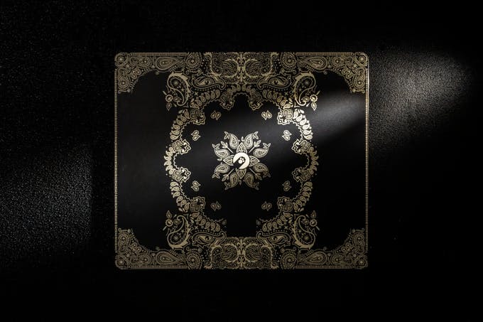 Angry Miao SilkGlass【ガラス製マウスパッド】 Angry Miao SilkGlass【ガラス製マウスパッド】