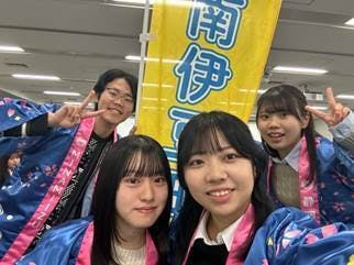 人, 女の子, 子供, 若い が含まれている画像AI によって生成されたコンテンツは間違っている可能性があります。