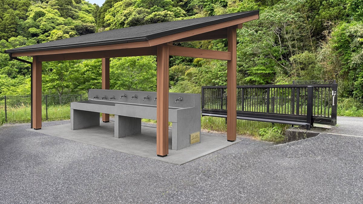 キャンプ史上最高の挑戦】DIYで湖畔を切り拓き感動の楽園