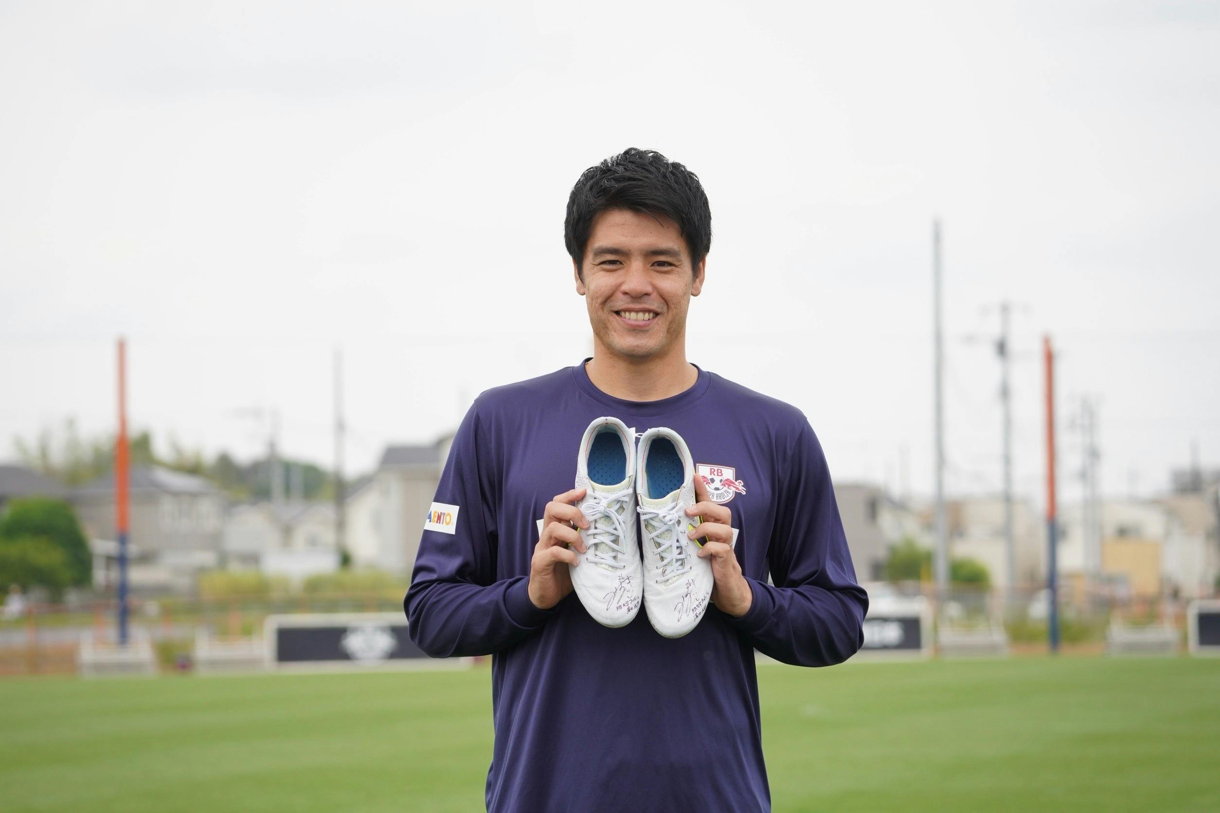 浦和レッズ濱田水輝26 サイン入りジャージ 追加リターンの紹介①】濱田水輝選手のサイン入りスパイク