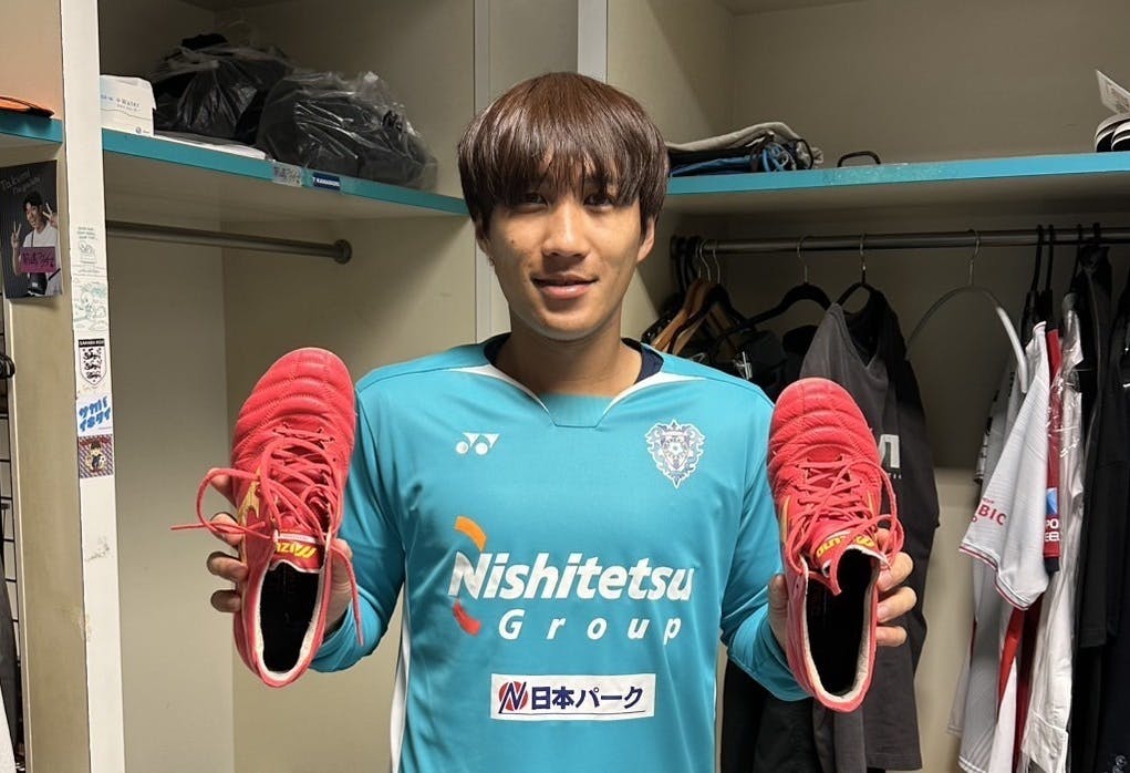 實藤友紀選手　サイン入りスパイク 實藤友紀選手 サイン入りスパイク