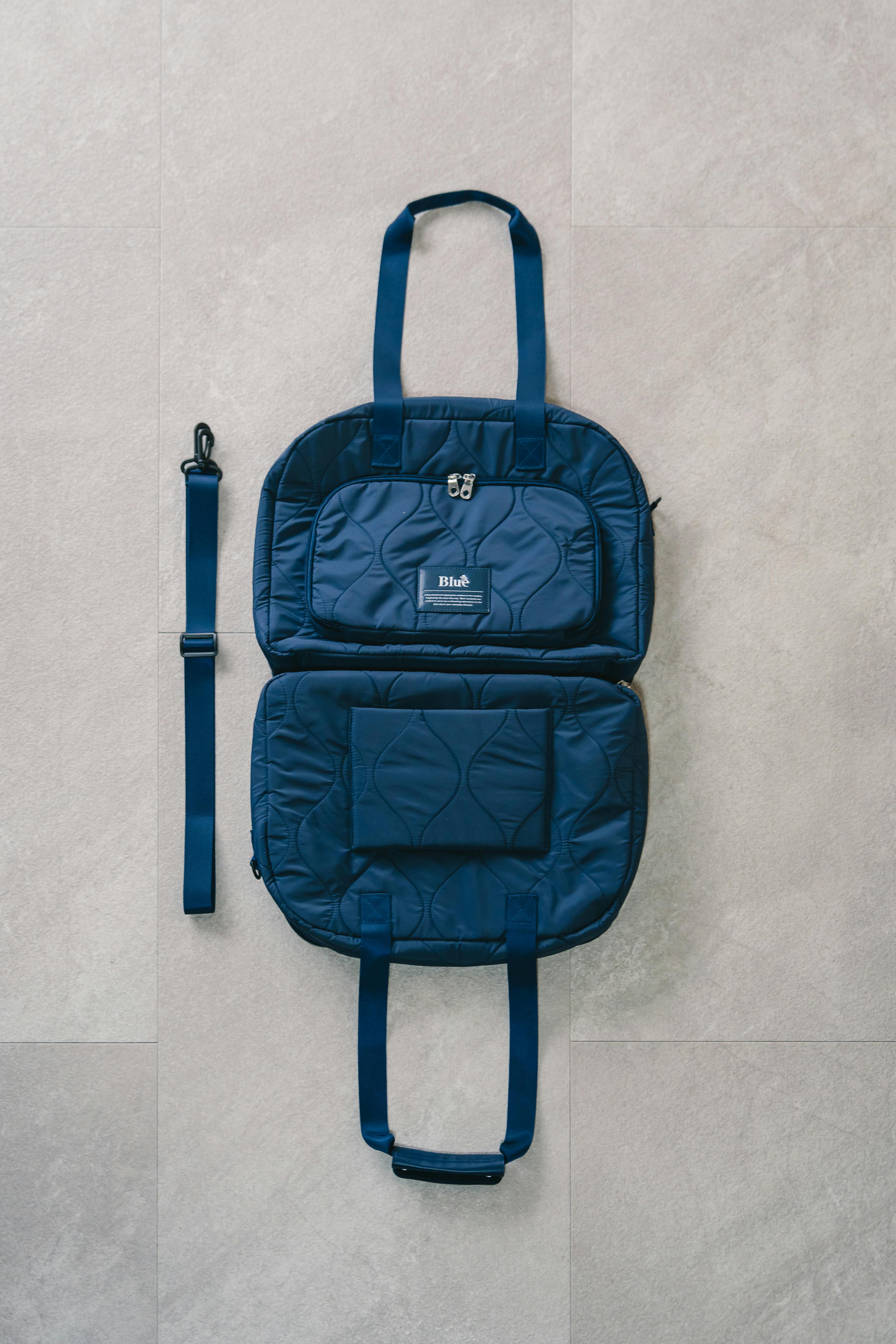 Bluetrip ネイビー キルティング スーツケースのようなボストンバッグ