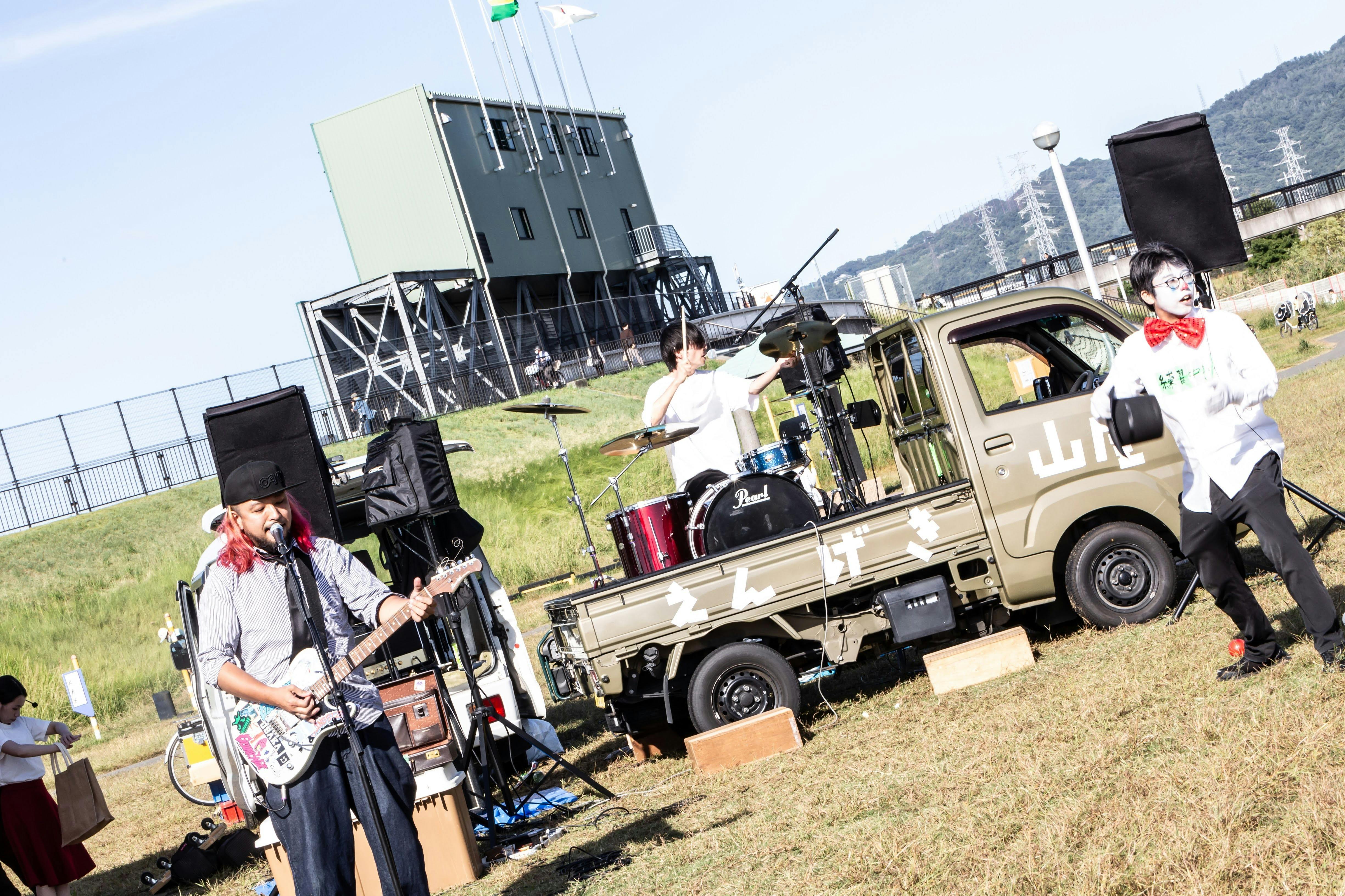 山尾企画ステージ・The purple parks