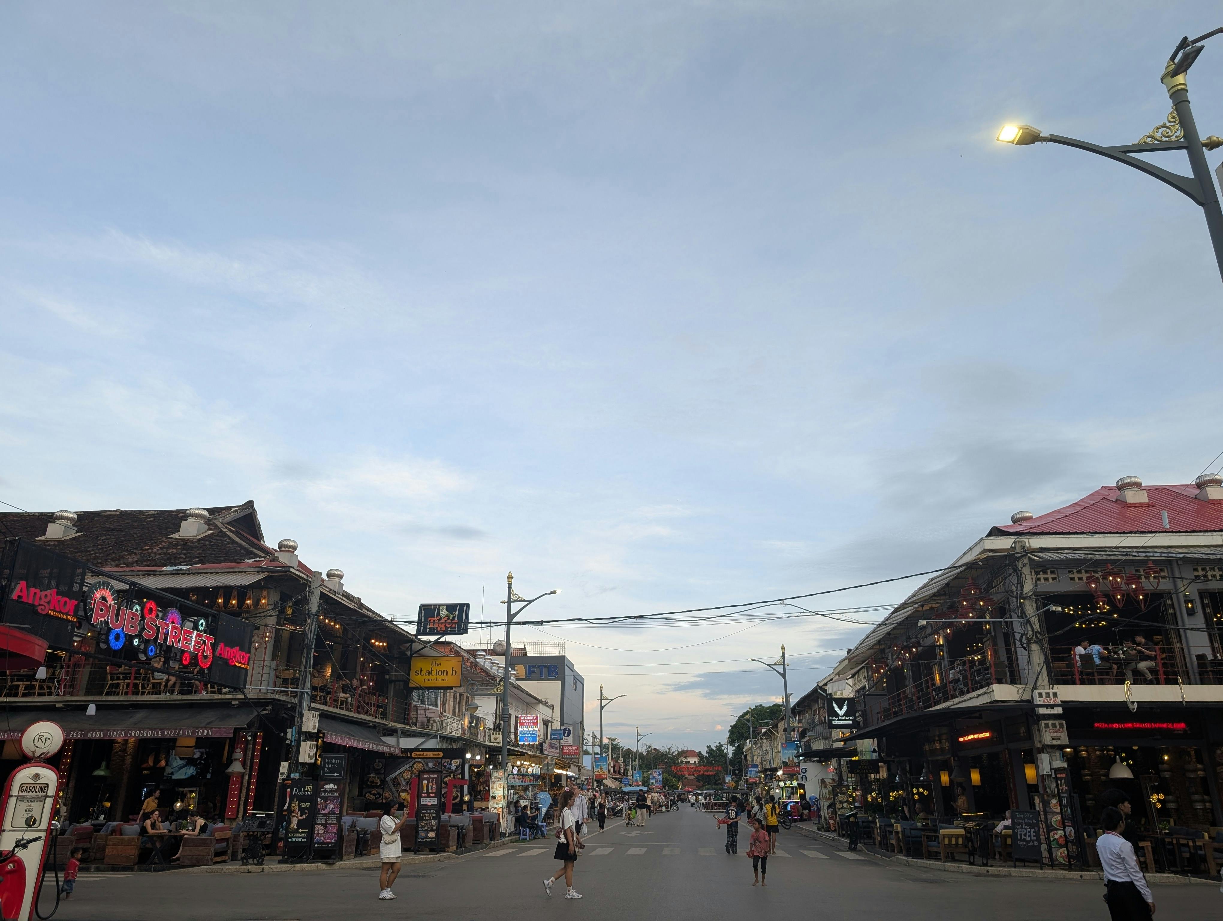 シェムリアップの空良いです!