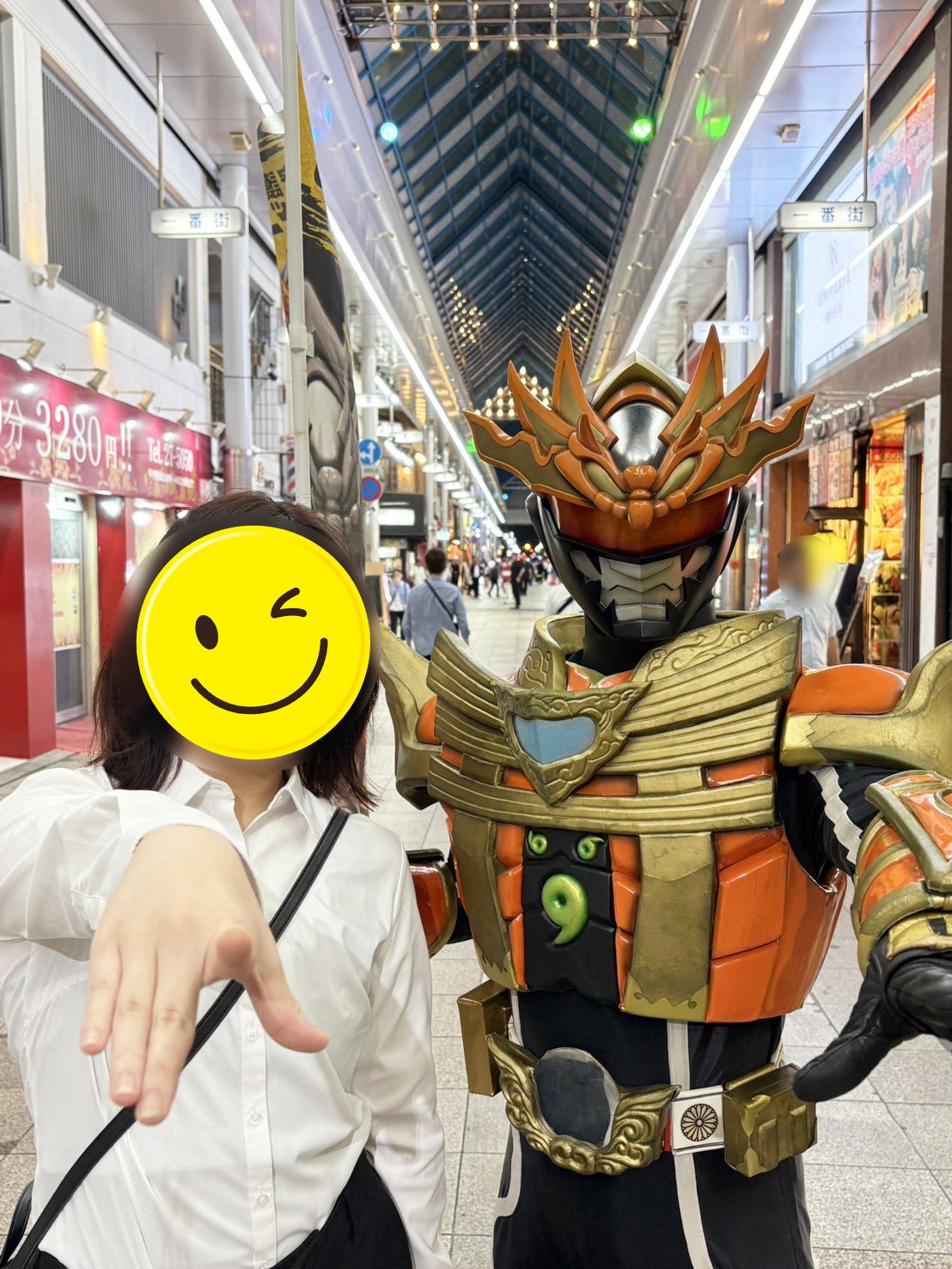 ヒムカイザーの一番街の街頭PRの様子