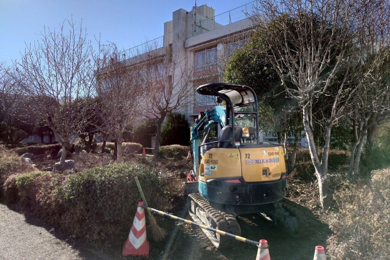 埼玉県狭山市立富士見小学校内に遊び場であり学び場になるような広場を