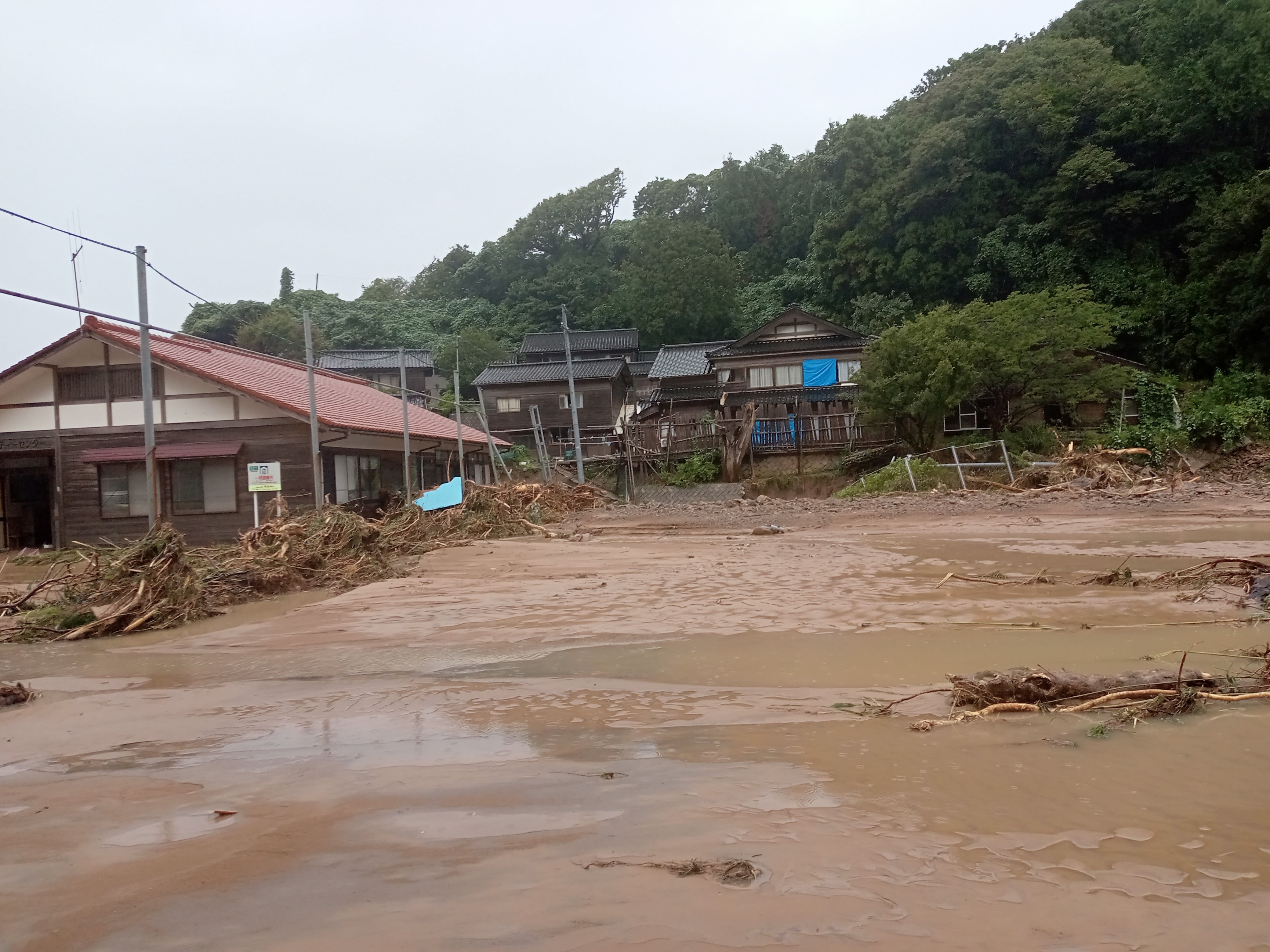 妻が働いていた公民館。避難所として使われていた。