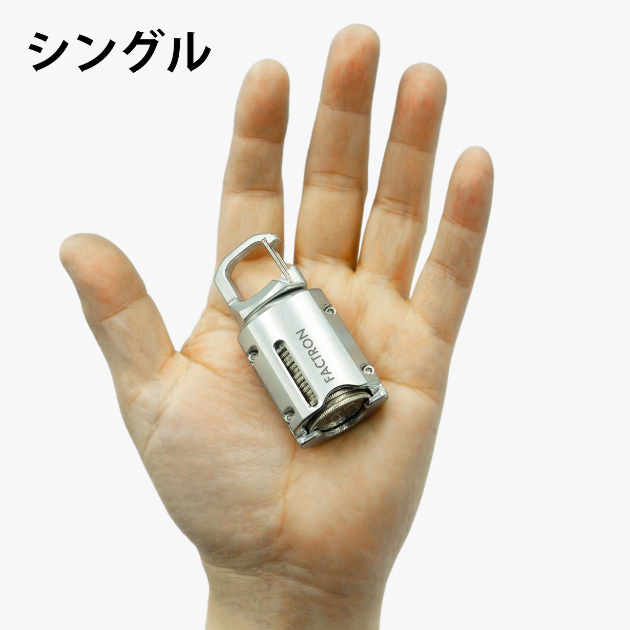 航空機素材にコインを格納。シャキッと出し入れ！軽量ミニマルなメタル