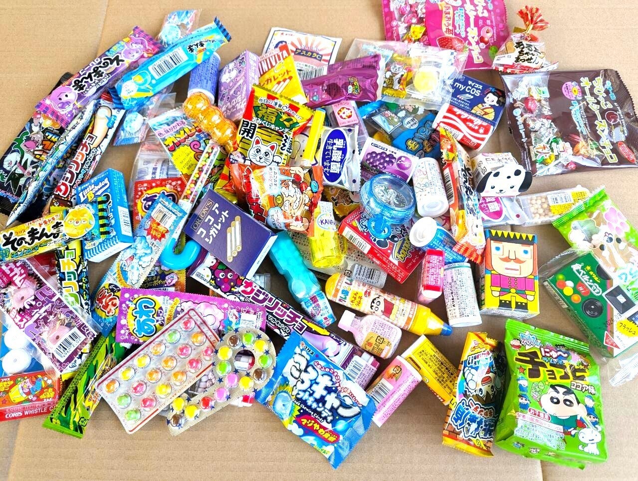 東大阪に子供と地域をつなぐイベント玩具駄菓子菓子の卸店舗を設立