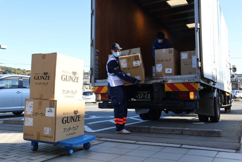 【大分市大規模火災 緊急支援】官民と企業の力で被災者を支え、地元支援団体とも連携して小さな命を守る 2 1C7A0268