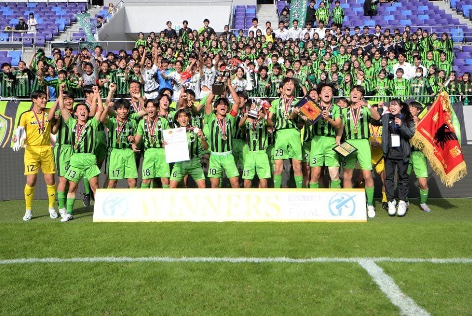 3年ぶりに県大会を優勝できたのは出場選手はもちろんスタンドで声を枯らし応援してくれた全員の力のおかげです。