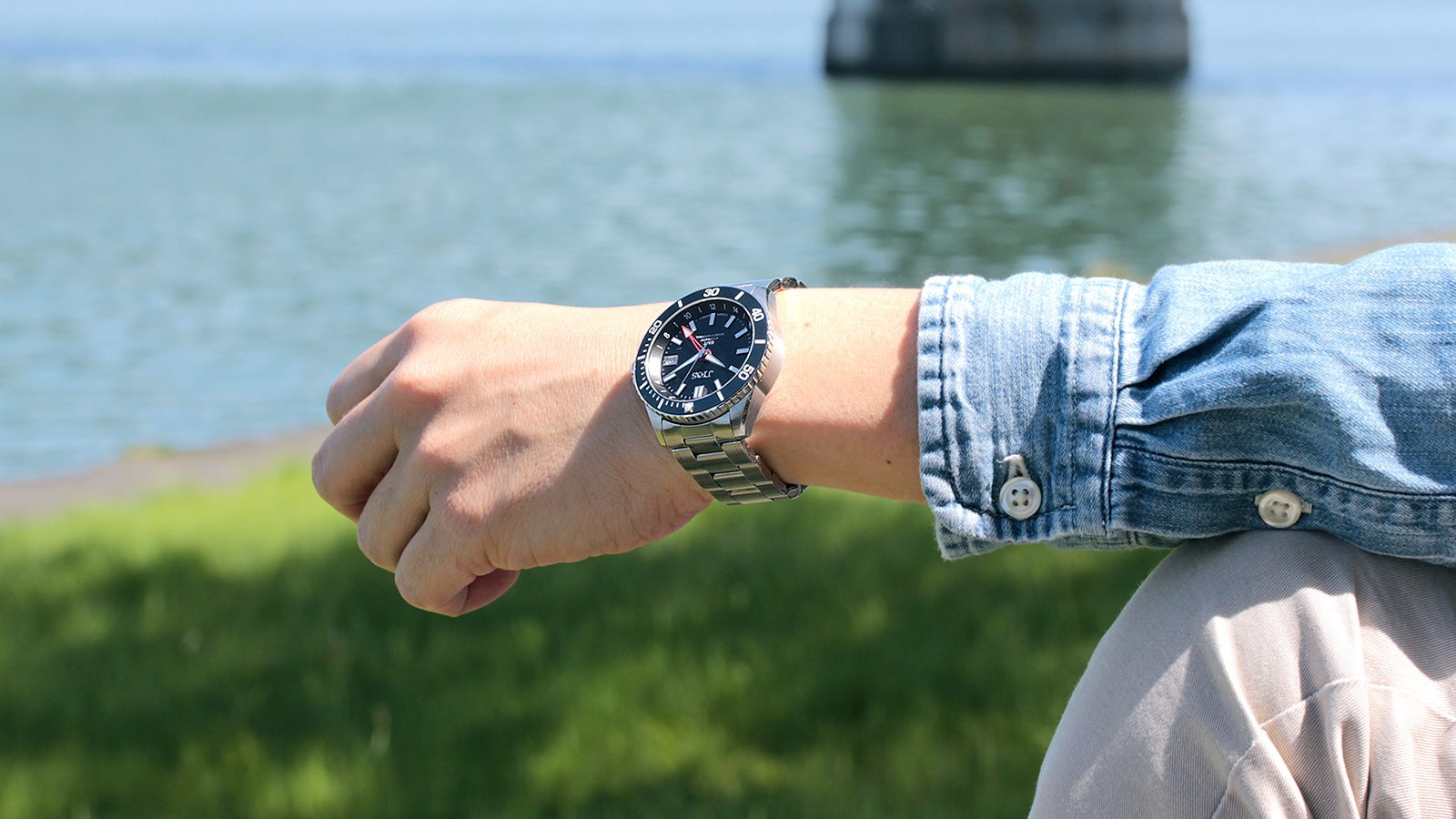 GMT×200m防水】ハイスペック日本製自動巻き腕時計！地方発ブランドを
