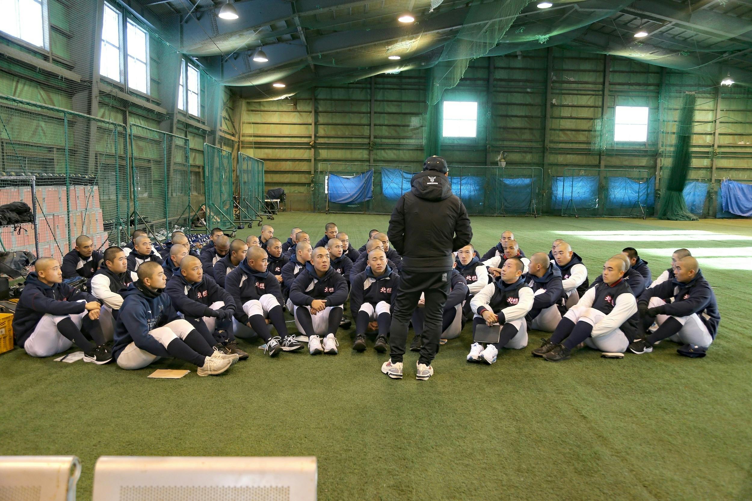 紫紺の優勝旗を目指し、センバツ甲子園に出場する北照高校野球部にご