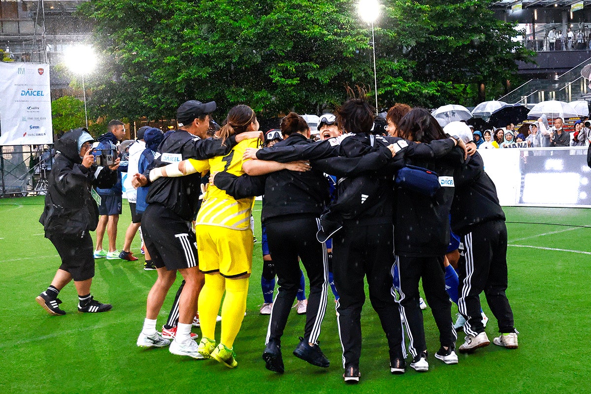 エンジンを組む選手