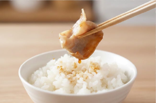 ご飯にバウンドするおばあちゃんのホルモン