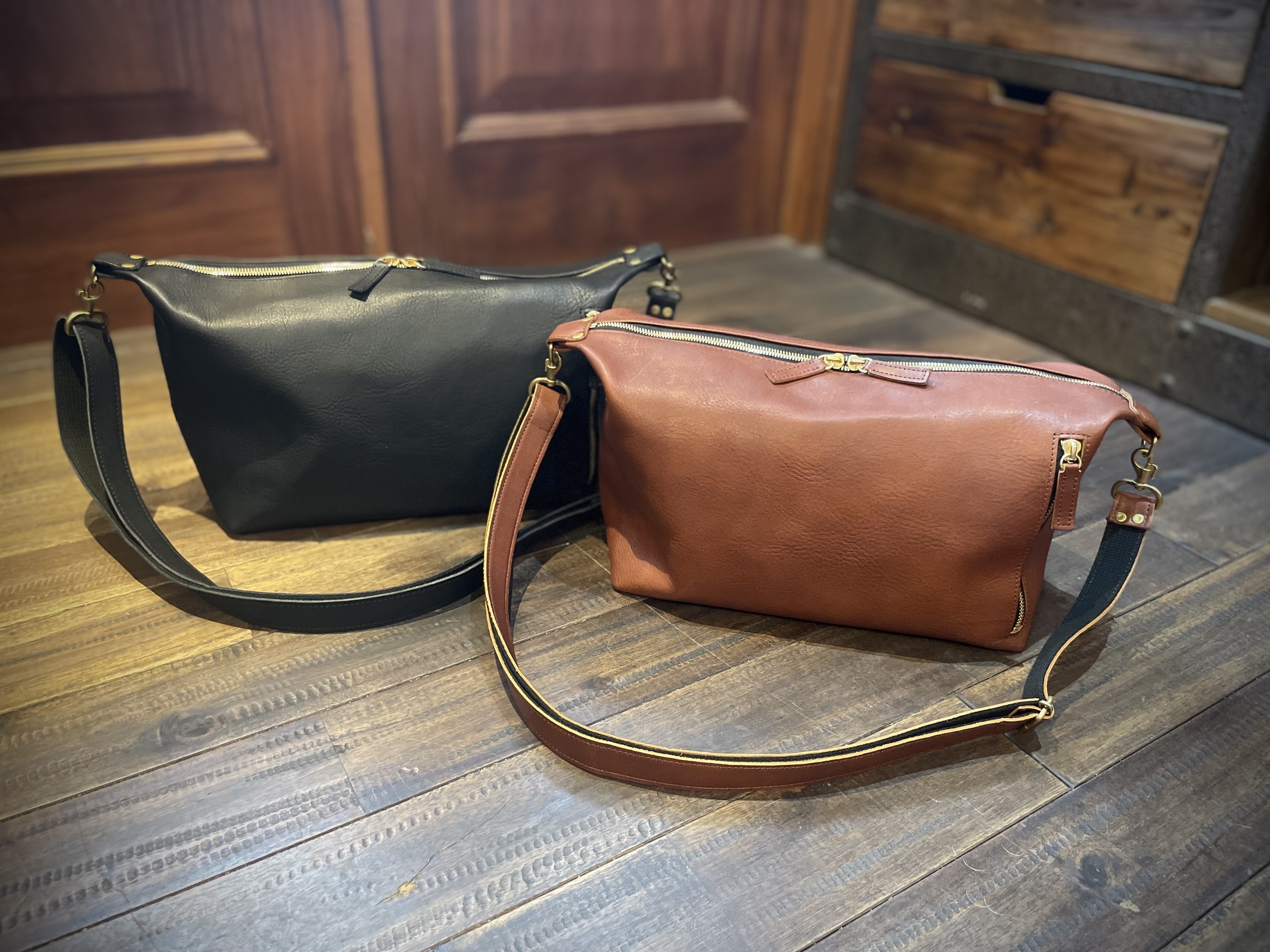 80s- Ameribag レザーショルダー ヴィンテージ USA製 大小8ポケットと広マチで収納力抜群！美しく整う相棒『本革