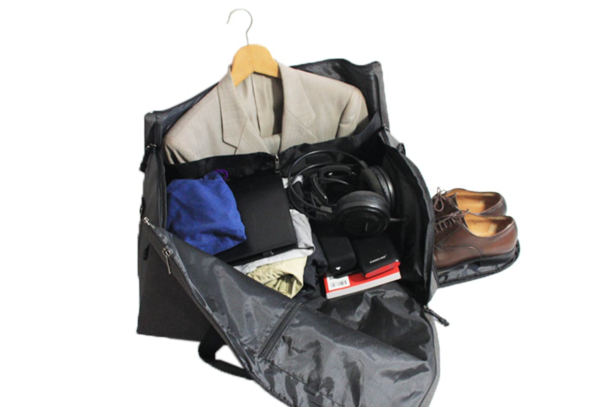 スーツ 革靴も１つに収納 出張に必要なものを全て収納するオールインバッグ Campfire キャンプファイヤー