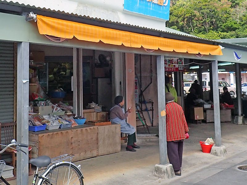 沖縄】【商店街】もとぶ町営市場に手作り豆花店をオープンさせ市場に 