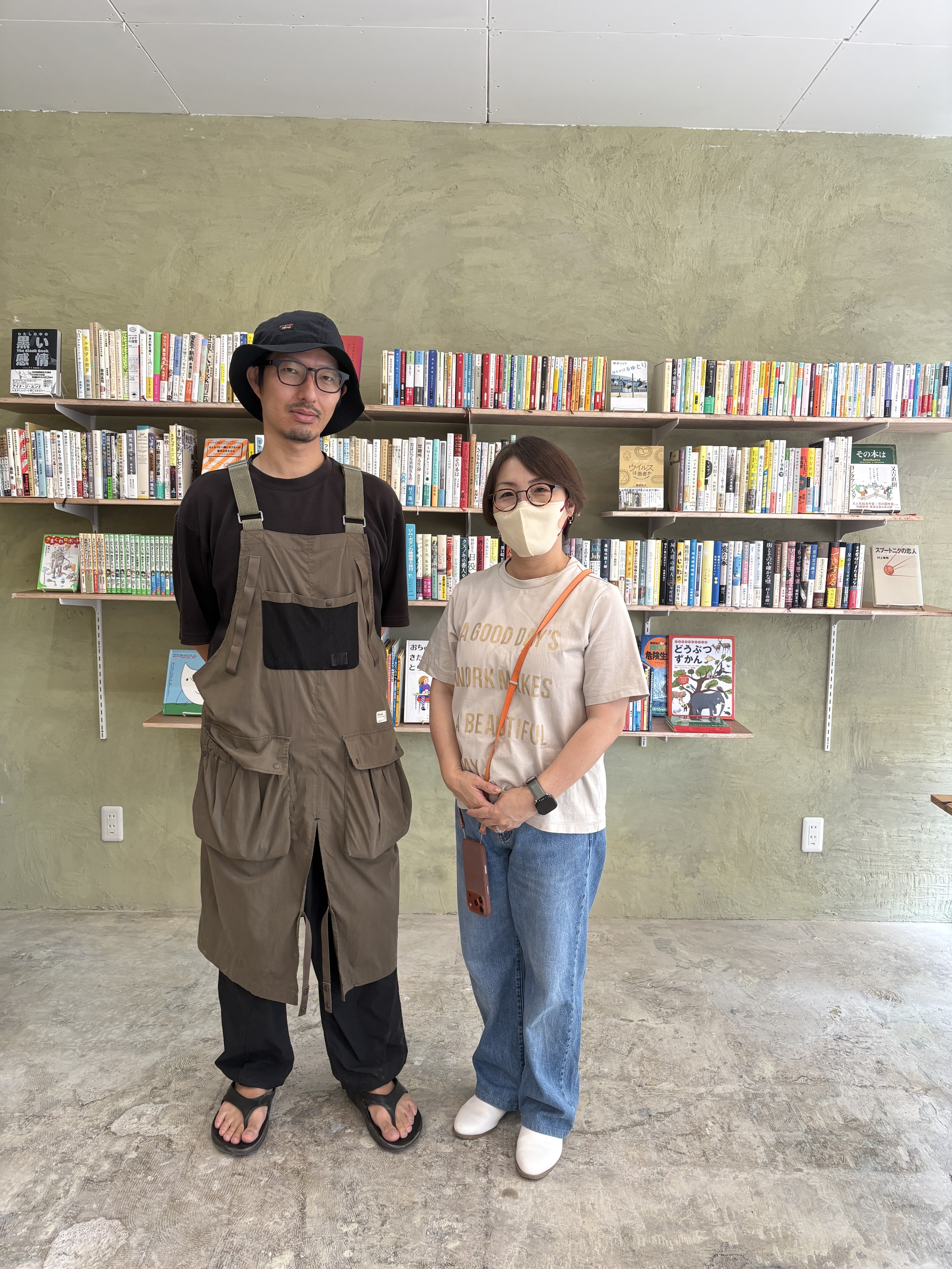 三田さんと、チャレベ図書部部長牧野