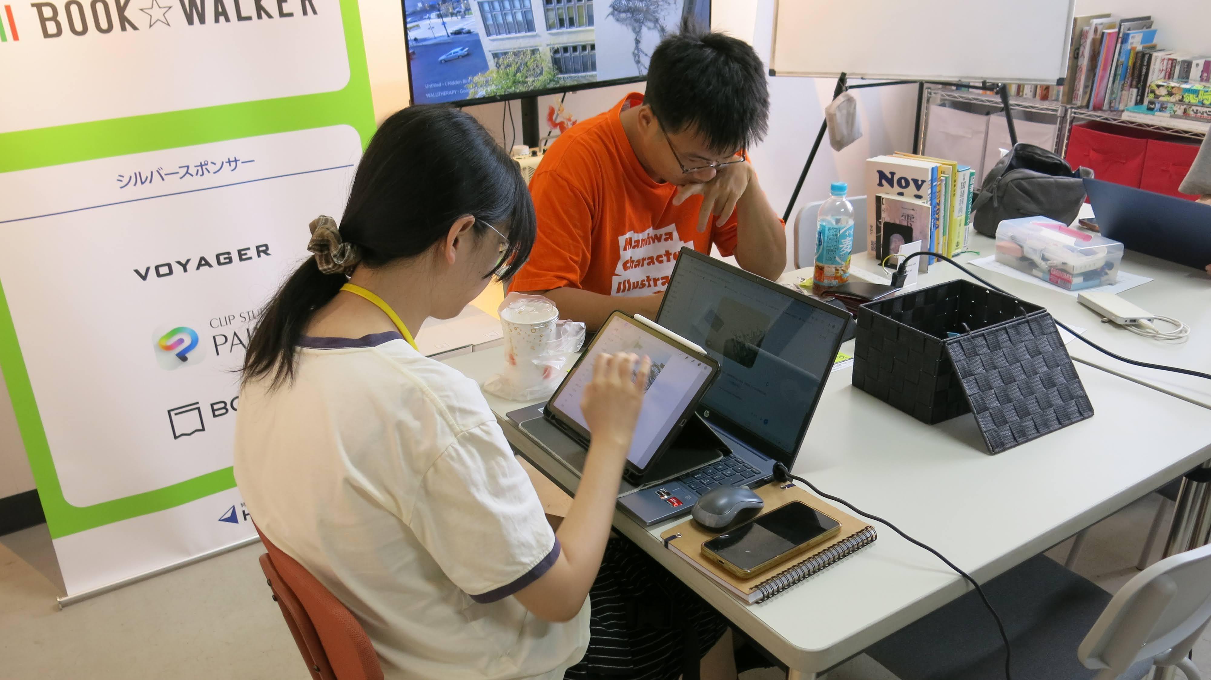 【写真】NovelJam 2026 名古屋会場 表紙制作の様子