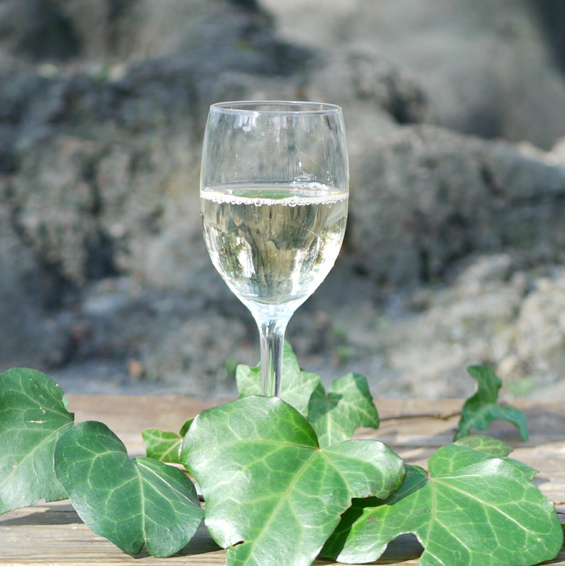 ケルト神話の英雄クーフーリンが愛したお酒「蜂蜜酒（ミード）」を造る